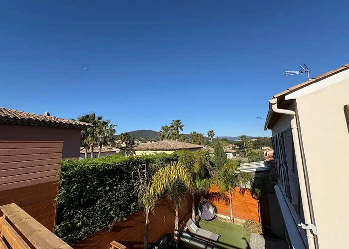 Magnifique 8 Personnes Piscine 15 Min A Pied Sainte-Maxime